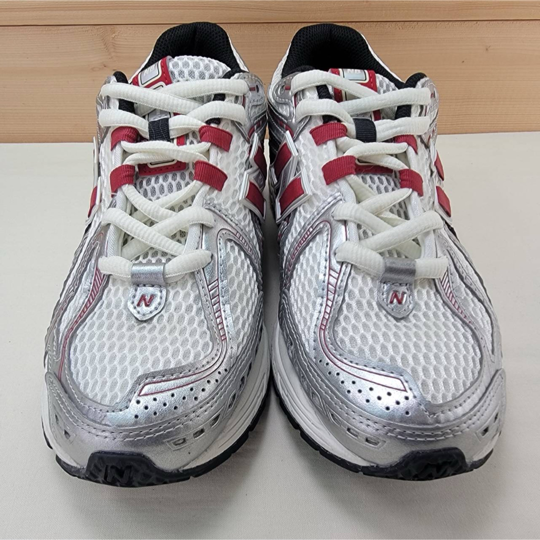 New Balance - ニューバランス M1906REA シルバー/レッド 24.5 New Balance - ニューバランス M1906REA シルバー/レッド 24.5