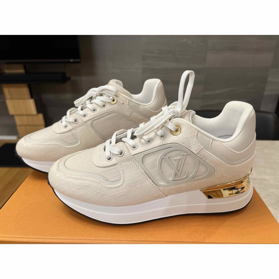 LOUIS VUITTON - Louis Vuitton 厚底スニーカー ベージュ38の LOUIS VUITTON - Louis Vuitton 厚底スニーカー ベージュ38の