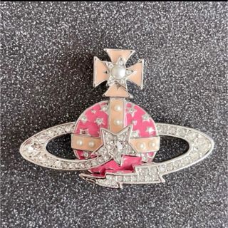 Vivienne Westwood(ブローチ/コサージュ)のフリマアイテム一覧 Vivienne Westwood(ブローチ/コサージュ)のフリマアイテム一覧