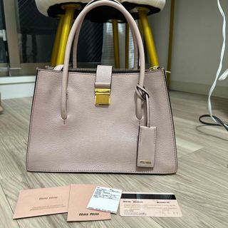 MIU MIU(ハンドバッグ)のフリマアイテム一覧 MIU MIU(ハンドバッグ)のフリマアイテム一覧