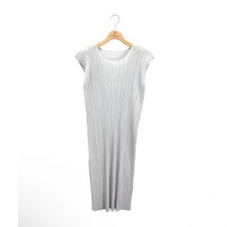 PLEATS PLEASE ISSEY MIYAKE(ひざ丈ワンピース ・ グレー/灰色 PLEATS PLEASE ISSEY MIYAKE(ひざ丈ワンピース ・ グレー/灰色