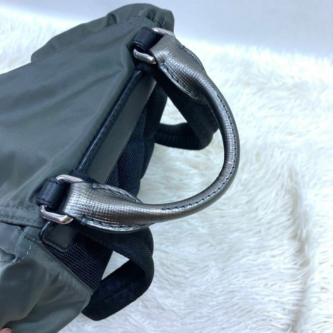 BURBERRY - 美品✨ バーバリー リュック ナイロン レザー カーキ BURBERRY - 美品✨ バーバリー リュック ナイロン レザー カーキ