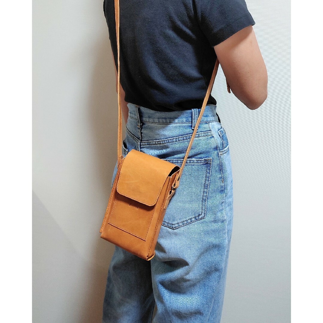姫路本革スマホショルダーバッグ（キャメル） ハンドメイドのファッション小物(バッグ)の商品写真