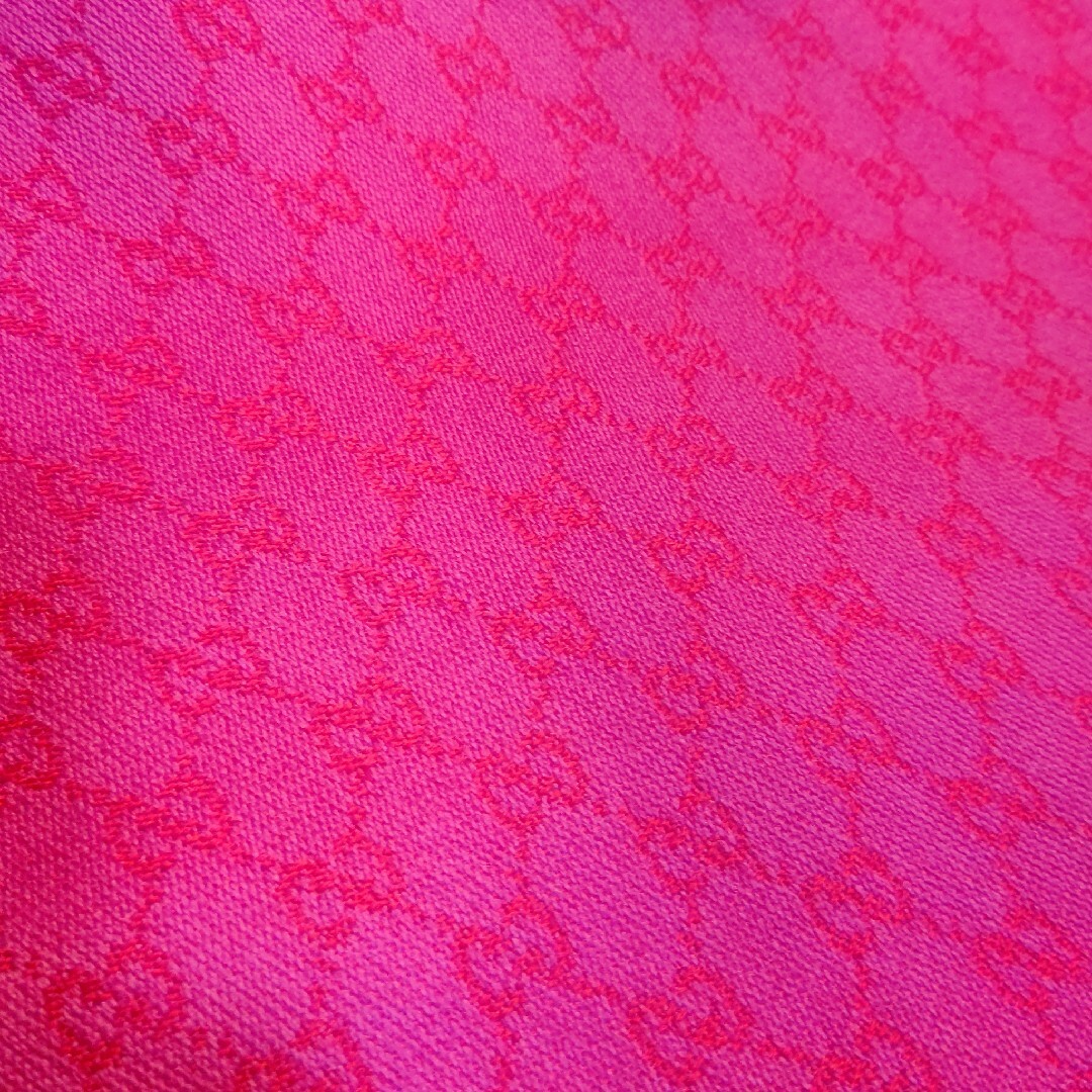 ❤新品箱袋付き❤GUCCI マフラー ストール スカーフ❤ピンク ❤新品箱袋付き❤GUCCI マフラー ストール スカーフ❤ピンク