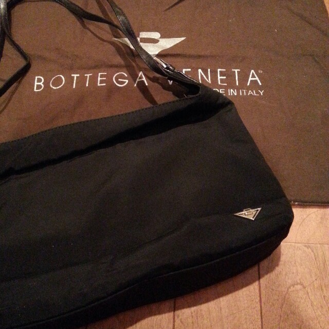 Bottega Veneta(ボッテガヴェネタ)の【お値下げ】ボッテガベネタ ショルダー レディースのバッグ(ショルダーバッグ)の商品写真