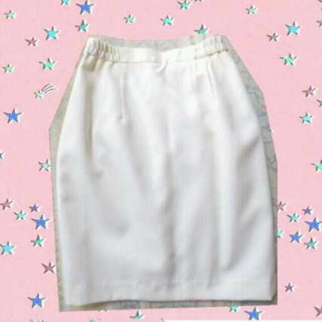 白のタイトスカート レディースのスカート(ミニスカート)の商品写真