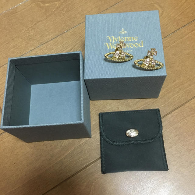 Vivienne Westwood(ヴィヴィアンウエストウッド)のピアス レディースのアクセサリー(ピアス)の商品写真