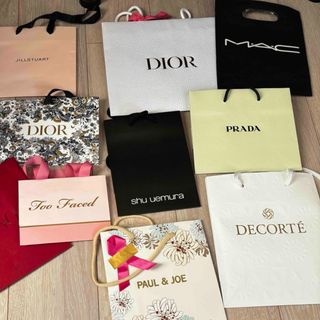 PRADA(ショップ袋)のフリマアイテム一覧 PRADA(ショップ袋)のフリマアイテム一覧