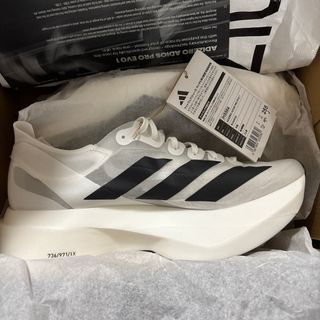 adidas(シューズ)のフリマアイテム一覧 adidas(シューズ)のフリマアイテム一覧