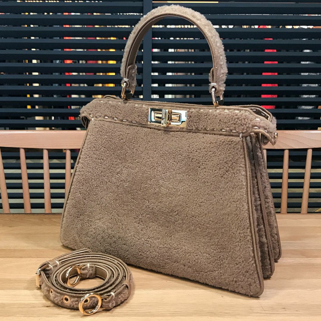 FENDI - 新品同様 フェンディ ピーカブーアイシーユー ミディアム ムートン ベージュ