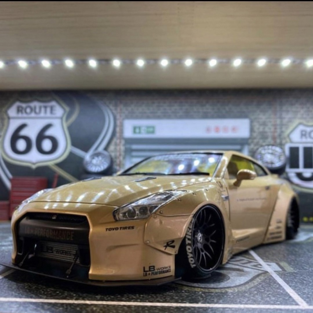 アオシマ1/24 GTR LBWK 完成品 アオシマ1/24 GTR LBWK 完成品
