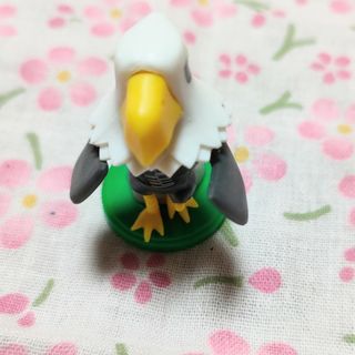 ニンテンドウ(任天堂)のどうぶつの森鳥の仲間たか？のフィギュアお値下げ⤵️⤵️しました(ゲームキャラクター)