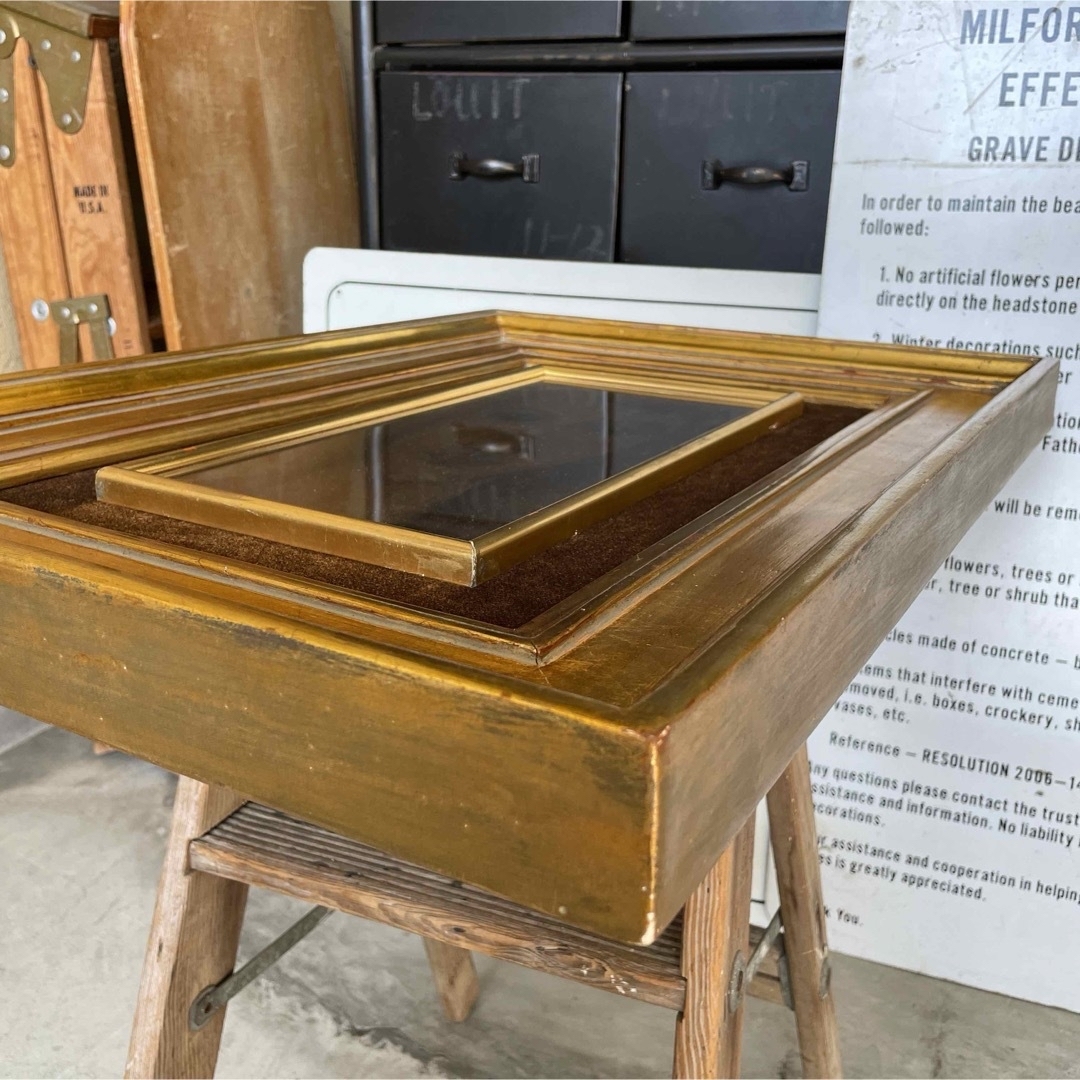 ヴィンテージ 絵画 金縁 ベロア生地 蚤の市 アンティーク 作品 ヴィンテージ 絵画 金縁 ベロア生地 蚤の市 アンティーク 作品