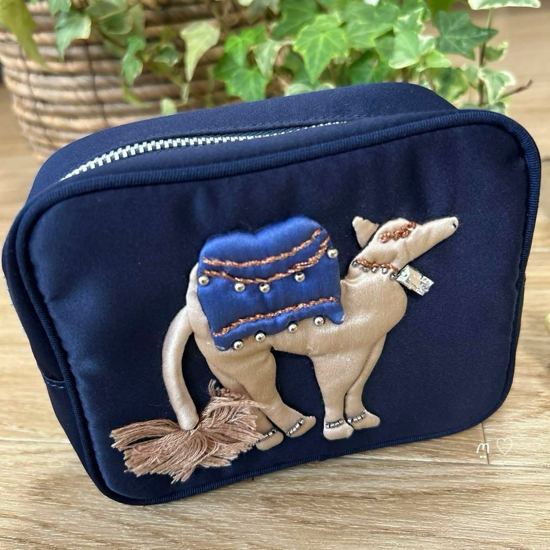 LUDLOW ラドロー ラクダティッシュケース付ポーチ 小物入れ 刺繍 LUDLOW ラドロー ラクダティッシュケース付ポーチ 小物入れ 刺繍