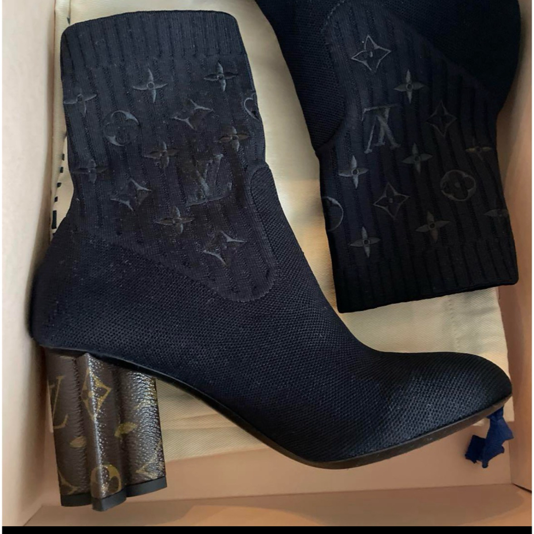 LOUIS VUITTON - Louis Vuitton 黒 ニットブーツ ヒール 36.5の LOUIS VUITTON - Louis Vuitton 黒 ニットブーツ ヒール 36.5の