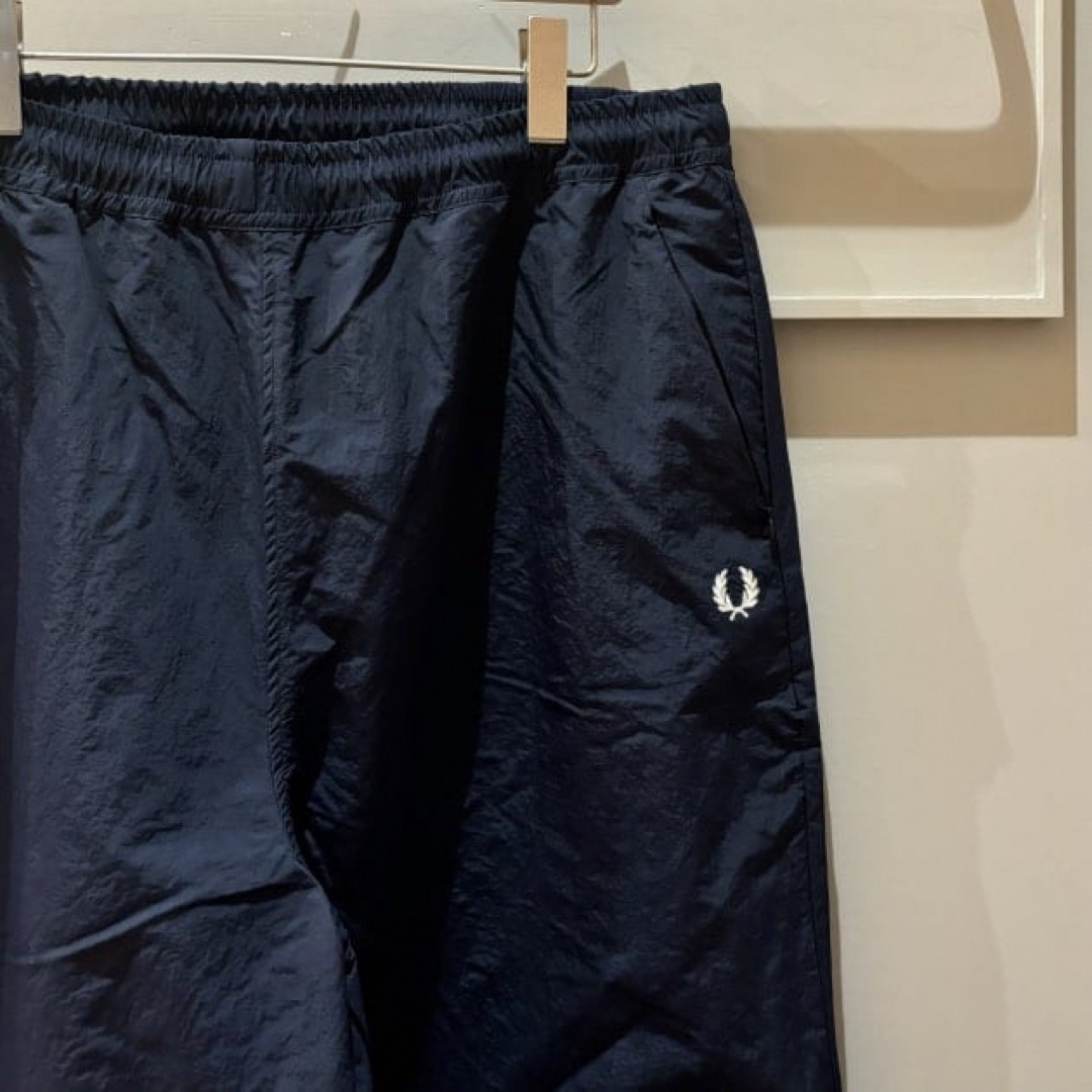 BEAMS - BEAMS 別注 FRED PERRY Shell Pants Mサイズの通販 by BEAMS - BEAMS 別注 FRED PERRY Shell Pants Mサイズの通販 by