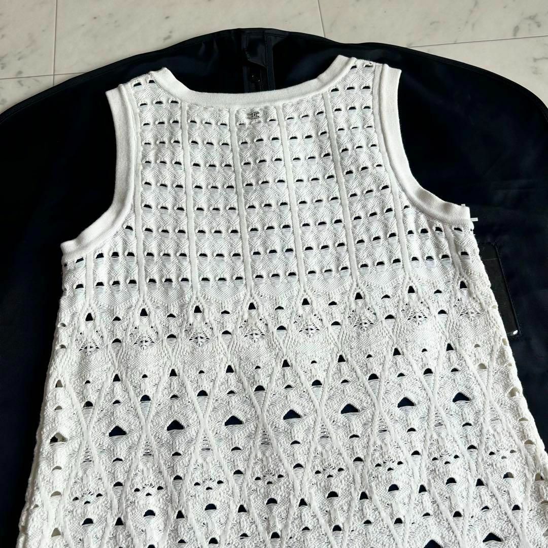 CHANEL 透かし編みレースニットワンピース ココマークチャーム 2 CHANEL 透かし編みレースニットワンピース ココマークチャーム 2