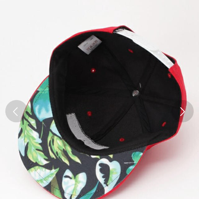 WEGO(ウィゴー)の赤❤︎レッド❤︎未使用タグつき レディースの帽子(キャップ)の商品写真