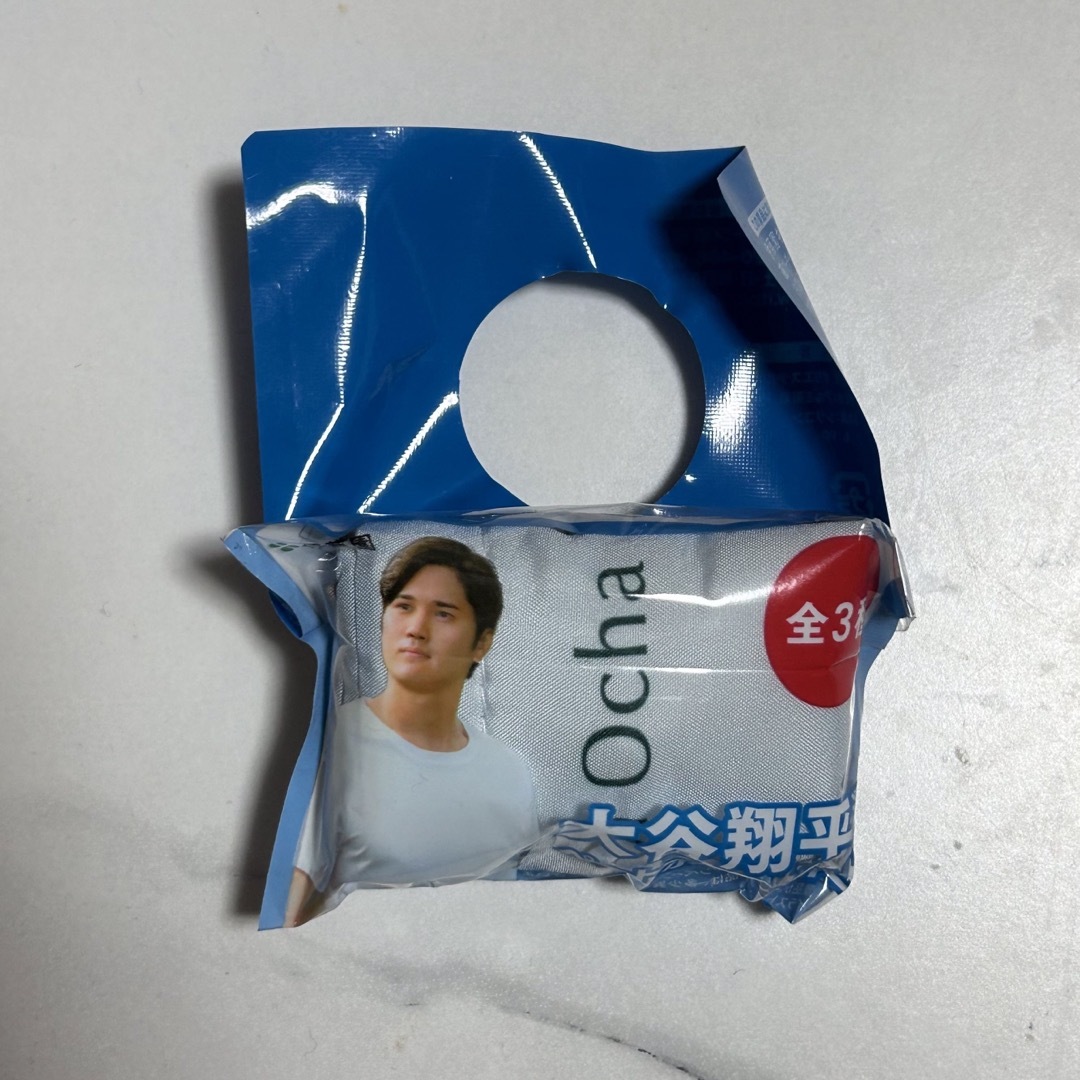 伊藤園(イトウエン)のおーいお茶 大谷翔平 ペットボトルカバー エンタメ/ホビーのタレントグッズ(スポーツ選手)の商品写真
