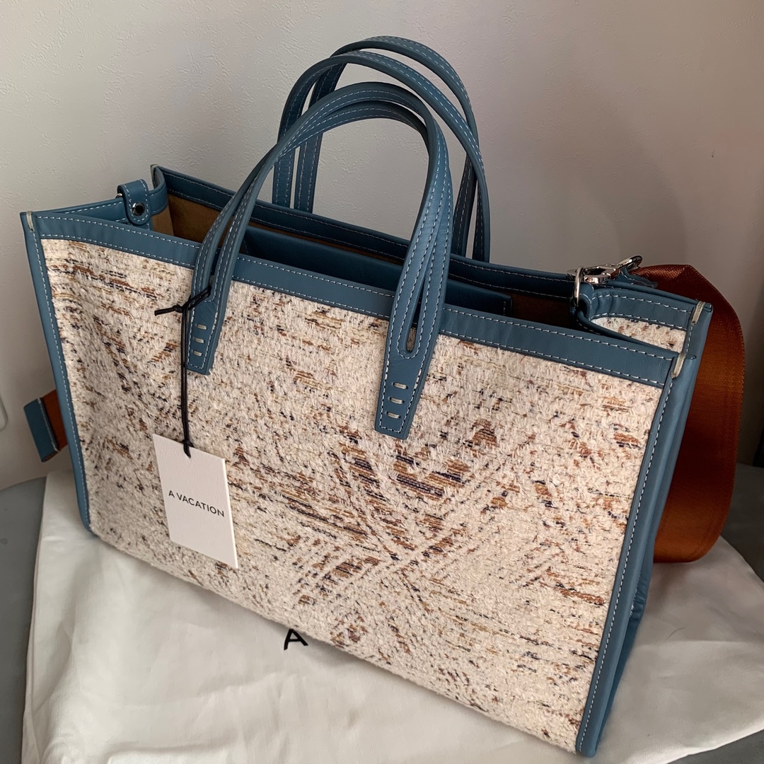 A VACATION - A VACATION BREAD M WHISKEY 新品の通販 by A VACATION - A VACATION BREAD M WHISKEY 新品の通販 by