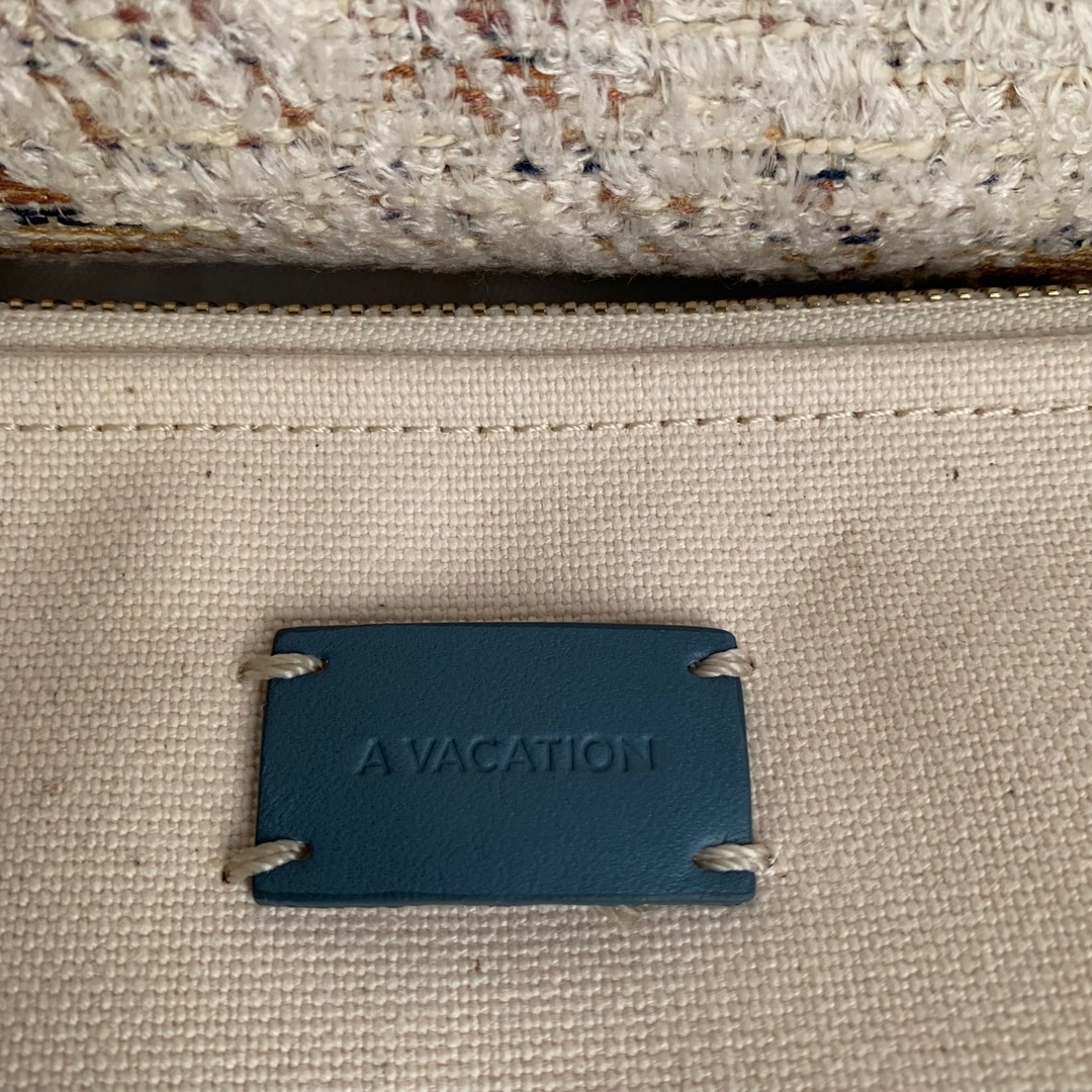 A VACATION - A VACATION BREAD M WHISKEY 新品の通販 by A VACATION - A VACATION BREAD M WHISKEY 新品の通販 by