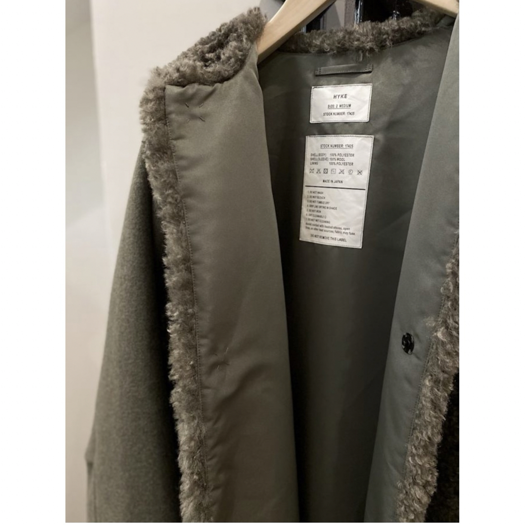 HYKE - 新品 HYKE ハイク FAUX SHEARLING COAT ファーコートの HYKE - 新品 HYKE ハイク FAUX SHEARLING COAT ファーコートの