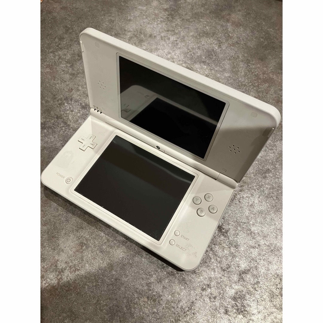 任天堂 ニンテンドー3DS LL ホワイト 任天堂 ニンテンドー3DS LL ホワイト