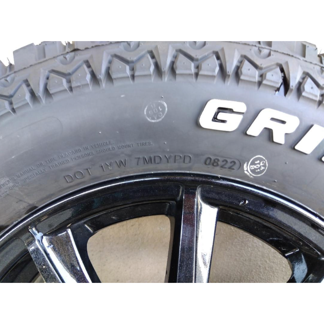 グリップマックス - ホイールタイヤセット 195/80R/15 ホワイト