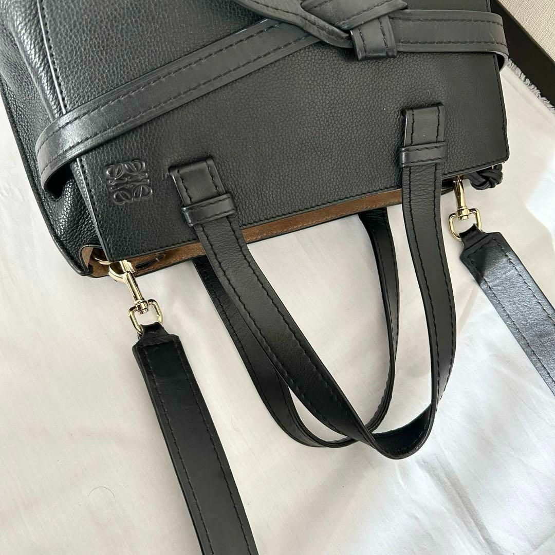 LOEWE - □2way□ LOEWE ゲートトップハンドル ショルダーバッグ LOEWE - □2way□ LOEWE ゲートトップハンドル ショルダーバッグ