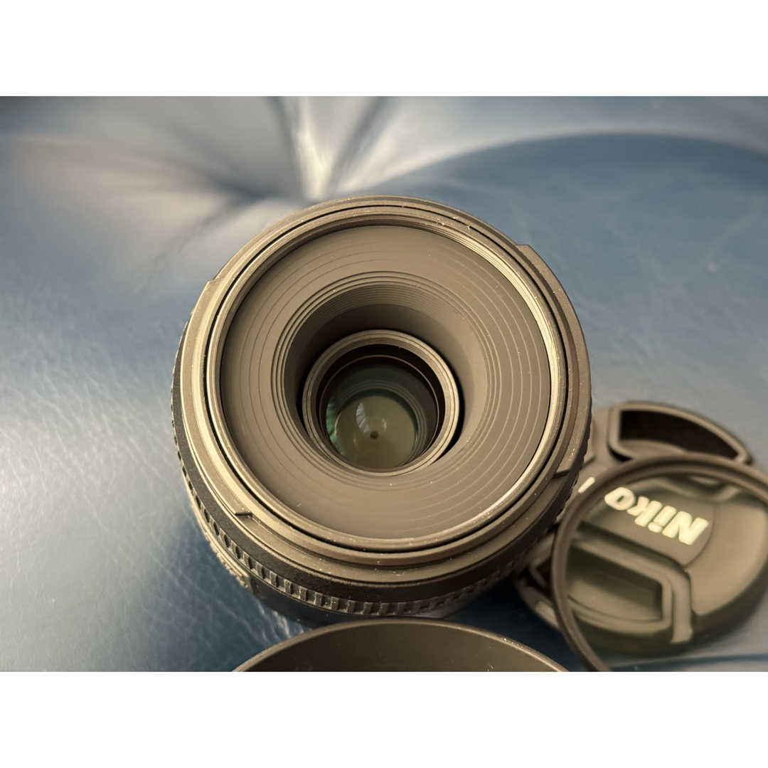ニコン AF-S DX Micro NIKKOR 40mm f/2.8G 美品 レンズ(単焦点) ニコン AF-S DX Micro NIKKOR 40mm f/2.8G 美品 レンズ(単焦点)