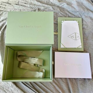 Van Cleef & Arpelsのフリマアイテム一覧 Van Cleef & Arpelsのフリマアイテム一覧