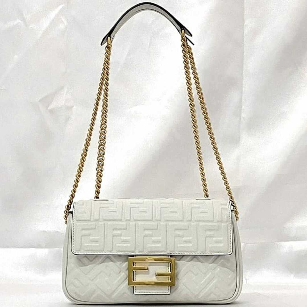 FENDI - フェンディ ショルダーバッグ バゲット チェーン ミディ FENDI - フェンディ ショルダーバッグ バゲット チェーン ミディ