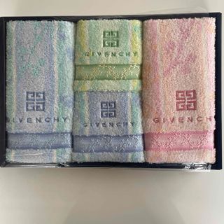 GIVENCHY(タオル/バス用品)のフリマアイテム一覧 GIVENCHY(タオル/バス用品)のフリマアイテム一覧