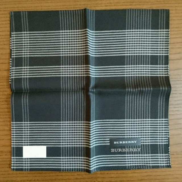 BURBERRY(バーバリー)の【未使用】メンズハンカチ BURBERRY メンズのファッション小物(ハンカチ/ポケットチーフ)の商品写真