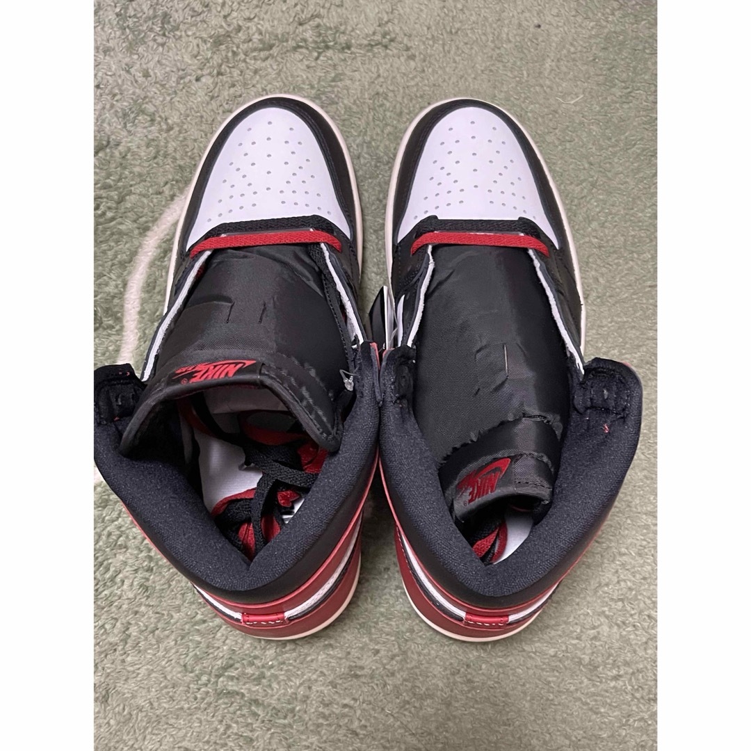 NIKE - 【新品】ナイキ エアジョーダン1 レトロハイ OG NIKE - 【新品】ナイキ エアジョーダン1 レトロハイ OG