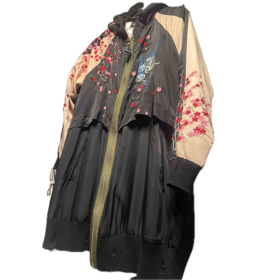 DIESEL☆定価約8万 豪華刺繍のスカジャン風デザインパーカー DIESEL☆定価約8万 豪華刺繍のスカジャン風デザインパーカー