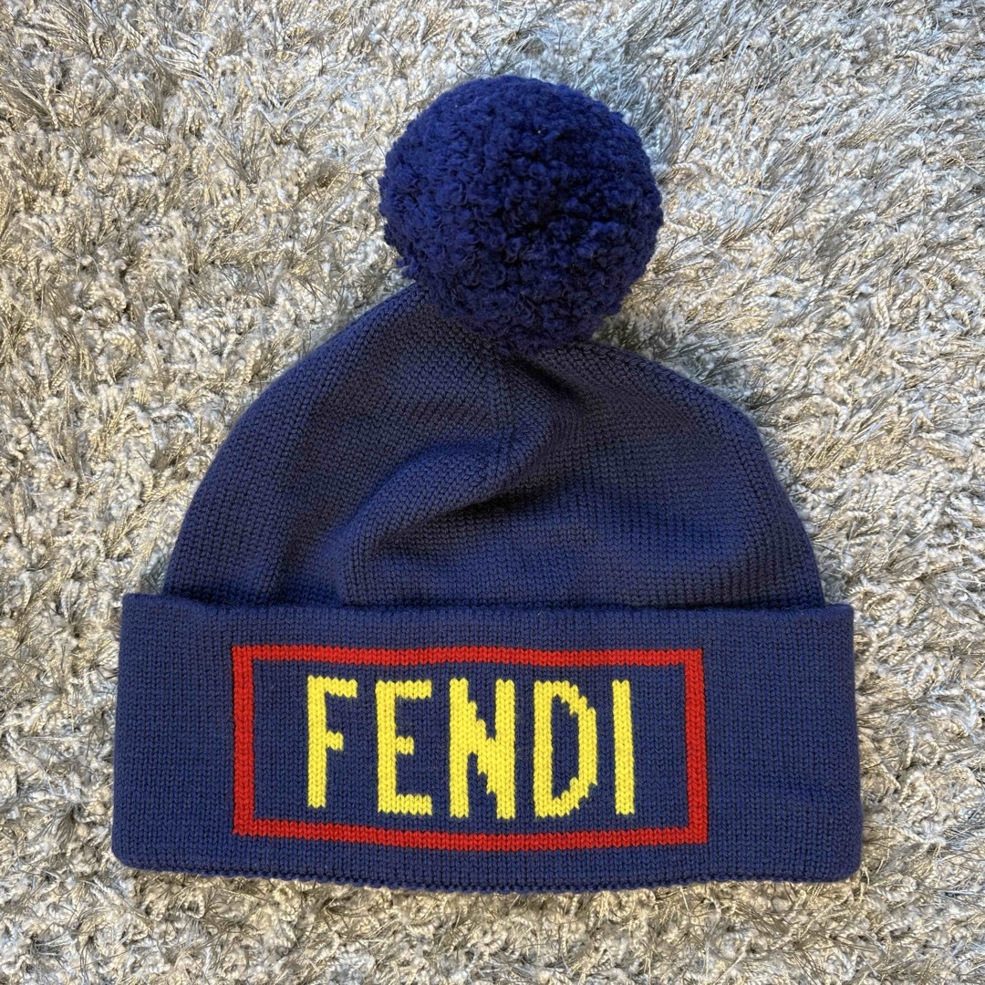 FENDI ロゴニット帽 FENDI ロゴニット帽