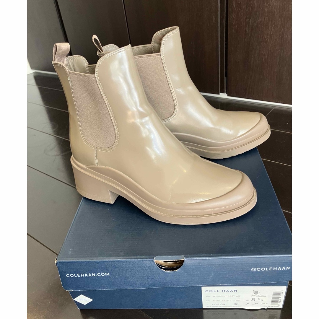 1度短時間のみ使用】COLE HAAN ショートブーツ 防水ベージュ38.5 1度短時間のみ使用】COLE HAAN ショートブーツ 防水ベージュ38.5