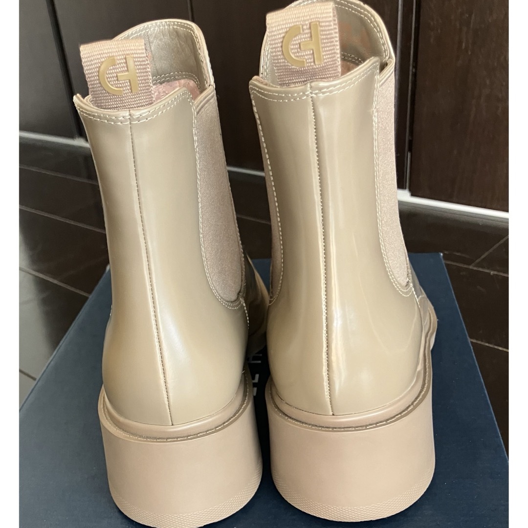 1度短時間のみ使用】COLE HAAN ショートブーツ 防水ベージュ38.5 1度短時間のみ使用】COLE HAAN ショートブーツ 防水ベージュ38.5