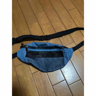 ジーユー(GU)のGU バッグ(ウエストポーチ)