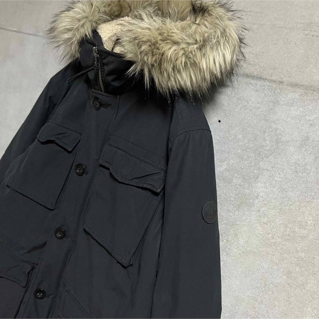 AMERICAN EAGLE OUTFITTERS ダウンジャケット ファー 黒 AMERICAN EAGLE OUTFITTERS ダウンジャケット ファー 黒