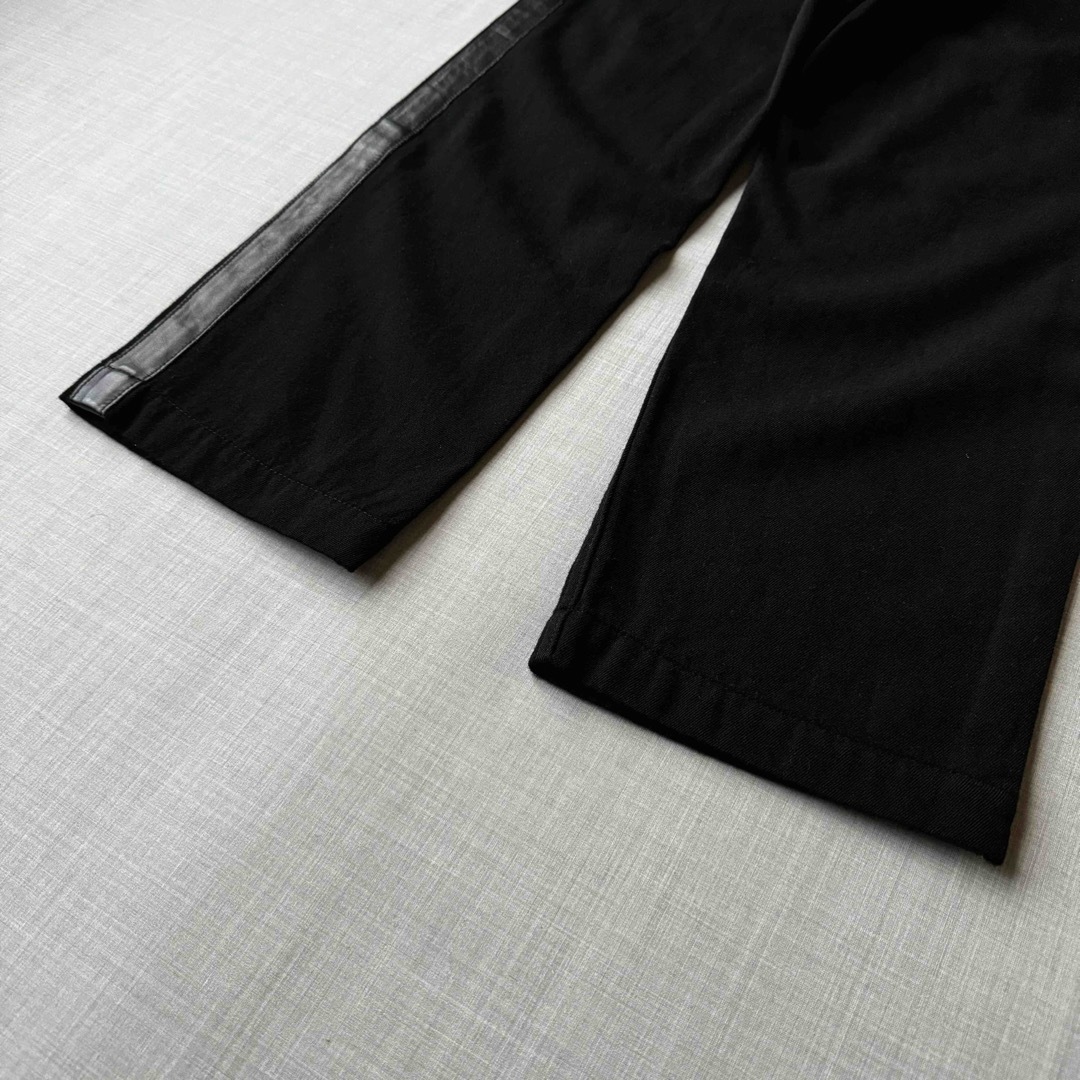 美品 COMME des GARCONS レザーライン スラックス SS パンツ 美品 COMME des GARCONS レザーライン スラックス SS パンツ