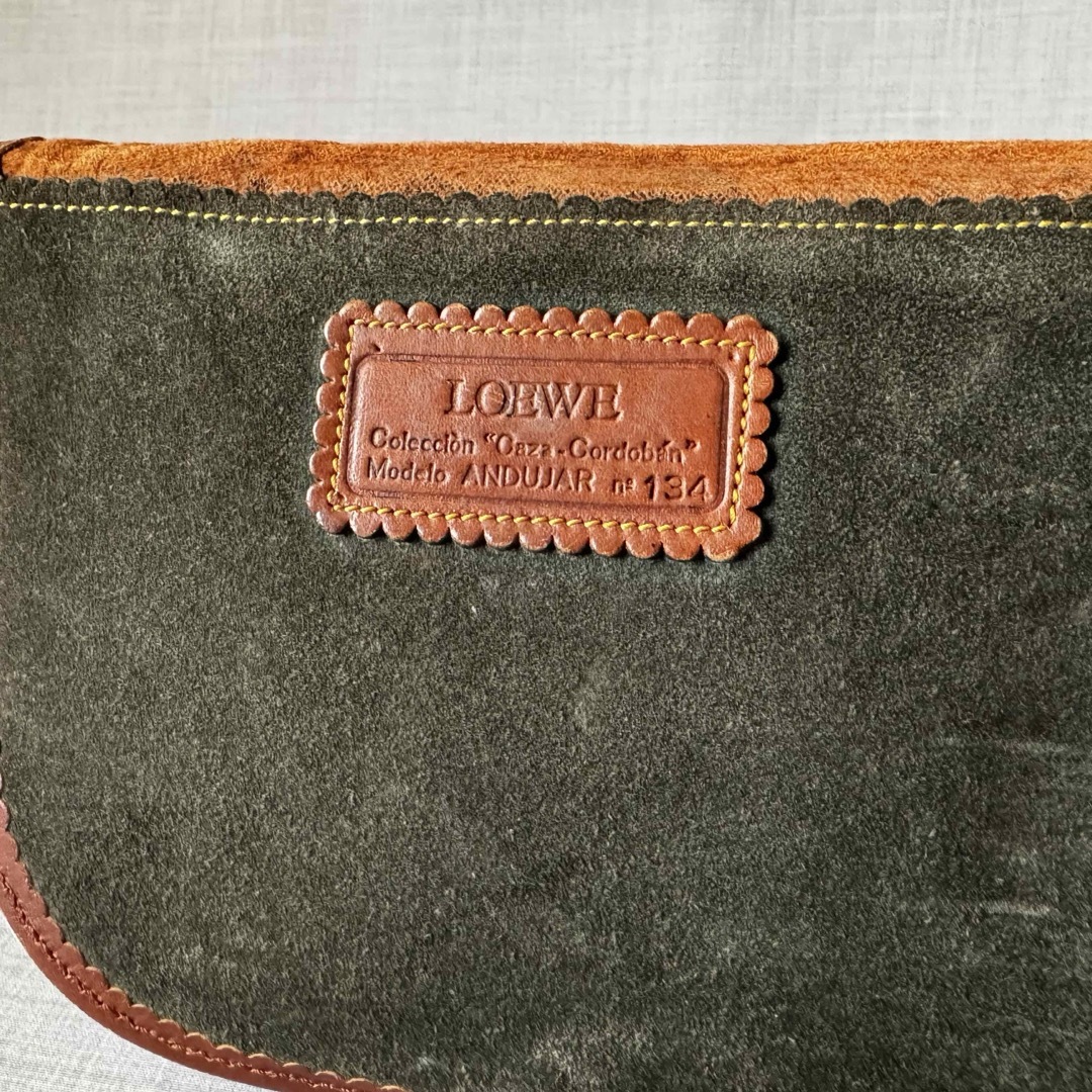 希少 LOEWE レザークロスボディバッグ どんぐり スエード グリーン