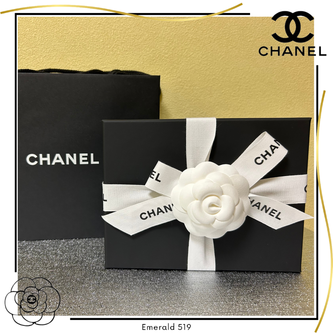 CHANEL - 【最新作】CHANEL 二つ折りお財布 ソーブラックの通販 CHANEL - 【最新作】CHANEL 二つ折りお財布 ソーブラックの通販