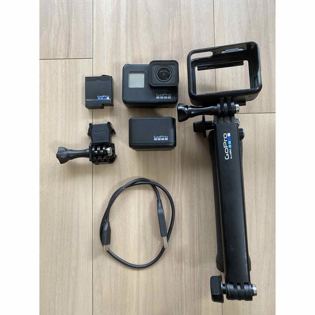 GoPro Hero 7 Black 汚く 本体 付属品付き GoPro Hero 7 Black 汚く 本体 付属品付き