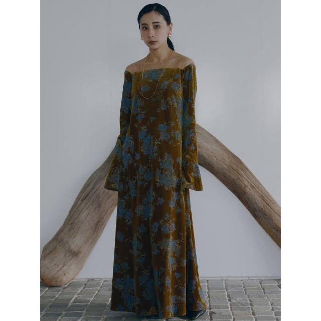 Ameri VINTAGE - 新品 FLOWER PRINT VELOUR DRESSの通販 by cc Ameri VINTAGE - 新品 FLOWER PRINT VELOUR DRESSの通販 by cc