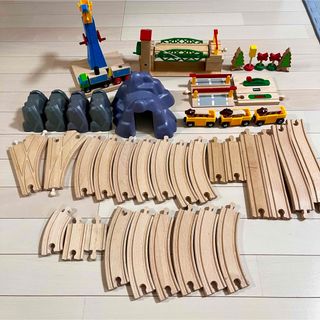 BRIO - BRIO BRIO 貨物クレーン 踏切 跳ね橋 レールセット