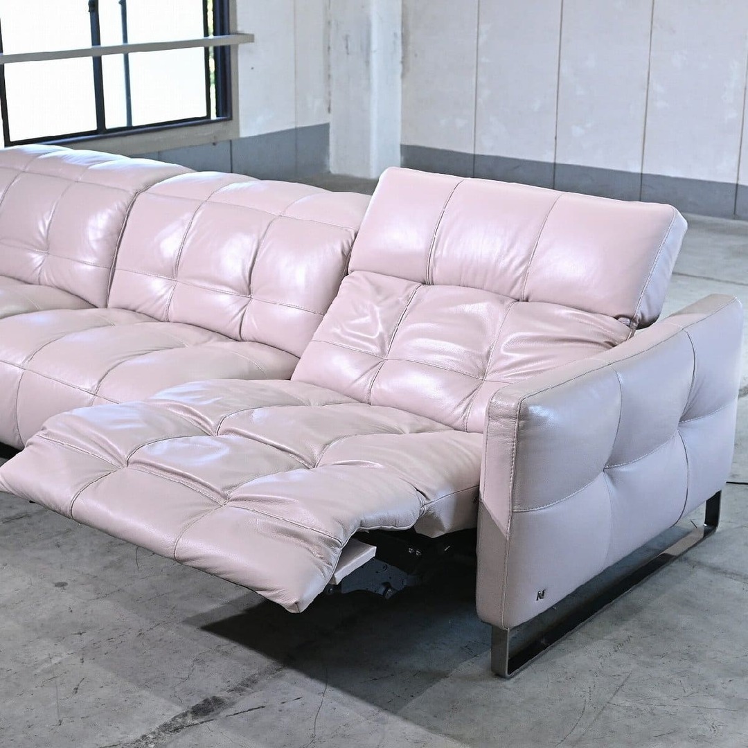 Natuzzi italia 200万「PHILO/フィロー」三人掛けソファ 電動リクライニング 本革 レザー キルティング リビング ダイニング ナツッジ【 中古家具/中古インテリア/USED家具ユーズド家具/リサイクル】 インテリア/住まい/日用品のソファ/ソファベッド(三人掛けソファ)の商品写真
