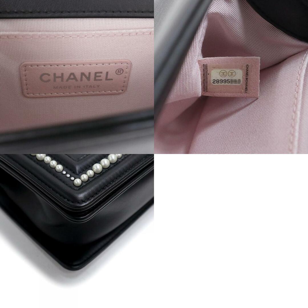 CHANEL - シャネル ボーイシャネル スモール パール スタッズ CHANEL - シャネル ボーイシャネル スモール パール スタッズ