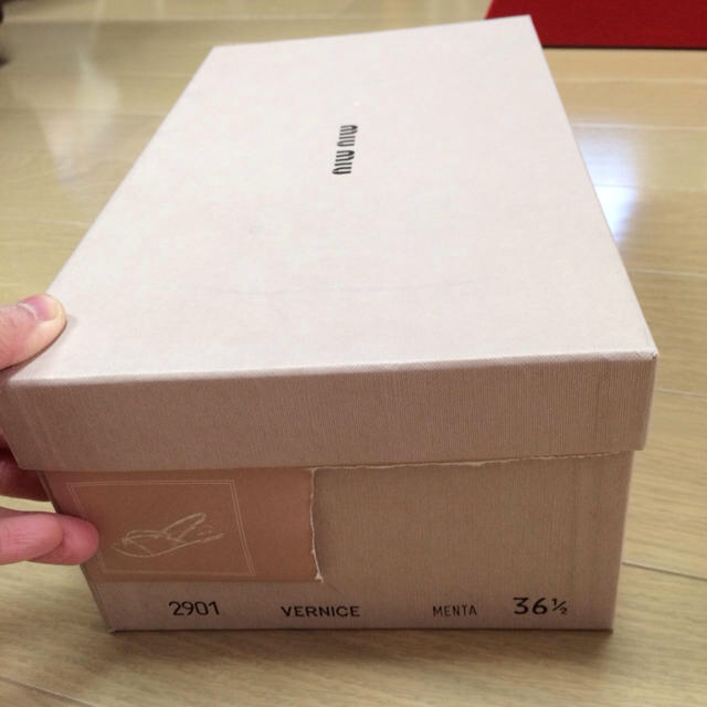 miumiu(ミュウミュウ)のお値下げ❗️MIUMIUサンダル レディースの靴/シューズ(サンダル)の商品写真